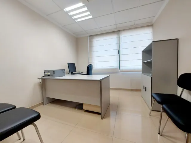 OFICINA -AV. LA RÀPITA- — 23