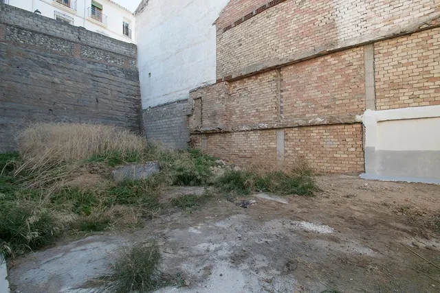 SOLAR URBANO PLURIFAMILIAR — 16