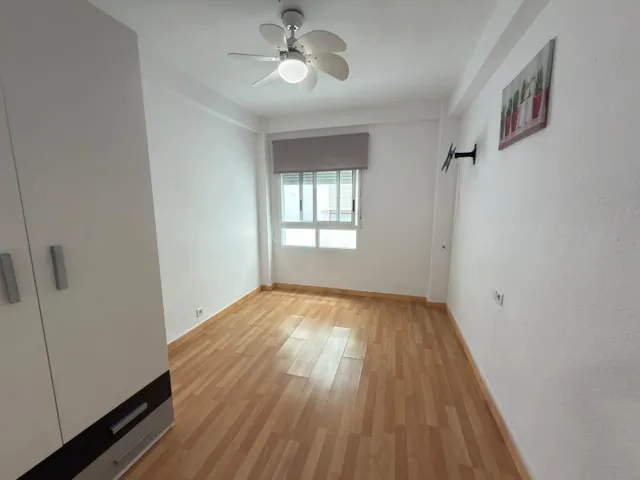 Espacioso y Moderno Piso Reformado en Altozano, Alicante - ¡Tu Nuevo Hogar Te Espera! — 16