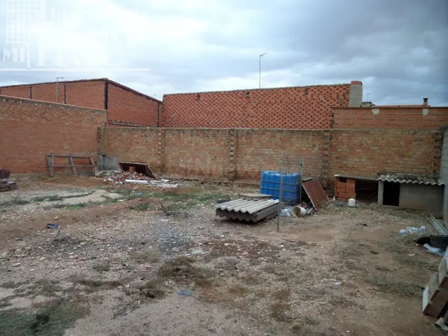 Se vende casa para reformar de 519m2 de terreno y 17 metros  - foto 4