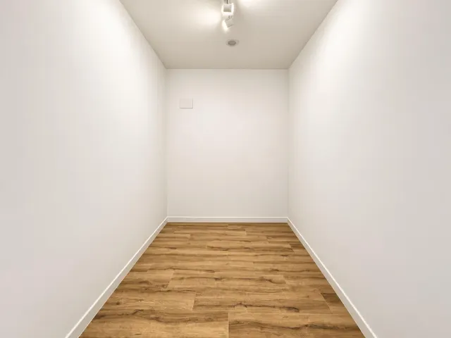 ACOGEDOR Y ESPACIOSO PISO EN  RUIZ TAFUR, CORDOBA CAPITAL. — 12