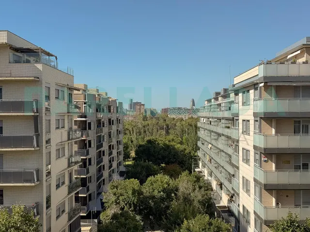 Precioso Ático de obra seminueva  con 2 plazas de aparcamiento y 2 trasteros incluidos — 37
