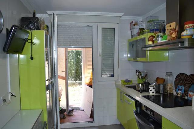 Bajo con jardin en Penagos — 10