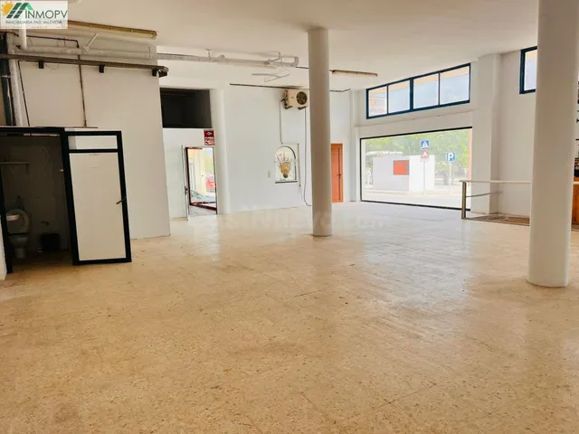 EN VENTA LOCAL COMERCIAL DE 358 M2 ZONA RIO CERVOL VINARÒS!