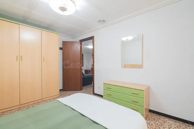 ¿Buscas una gran vivienda a escasos metros del centro? — 17