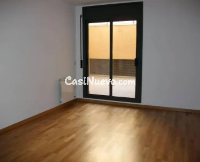 PISO SEMINUEVO CON DOS TERRAZAS EN VENTA - foto 3