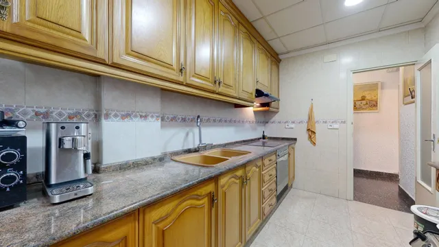 CASA DE DOS PLANTAS DE 180 M2 CADA UNA EN EL CORAZON DE TORRENT — 27