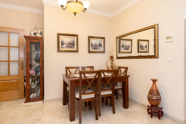 Piso señorial de 4 dormitorios, ascensor y opción de garaje  - foto 4
