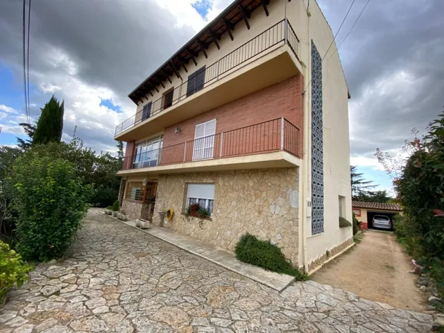 Venta-casa-vidreras-5hab-2aseos-1baño — 17