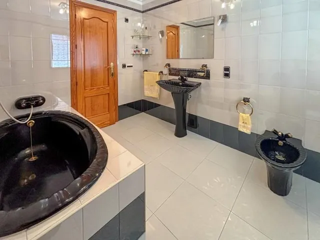 CASA EN VENTA EN ATARFE — 21