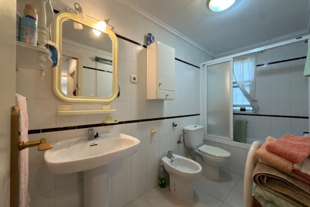 FABULOSO APARTAMENTO CON PISCINA COMUNITARIA, IDÓNEO COMO VACACIONAL — 37