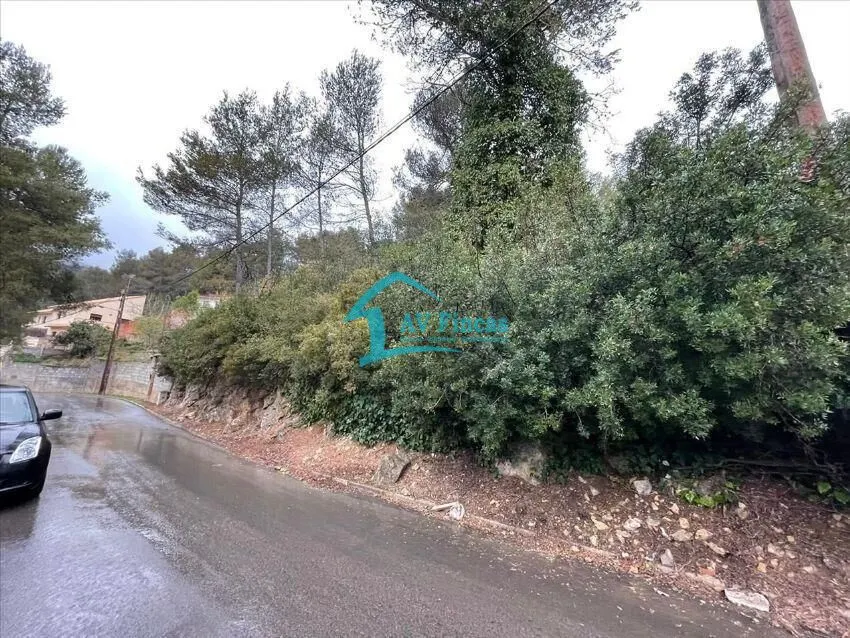 TERRENO URBANO EN VALLIRANA (Barcelona).