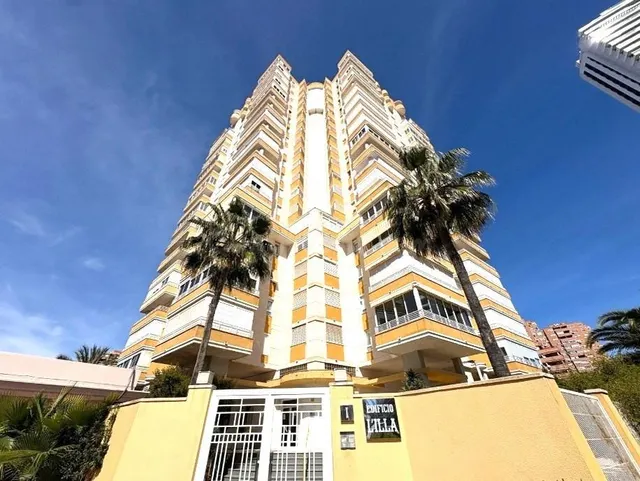 Piso de 3 dormitorios en Avenida Benissa Benidorm