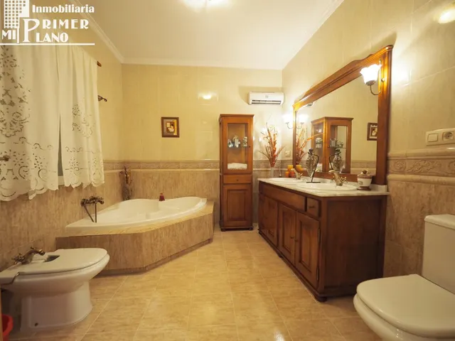 Espectacular Casa Independiente en Tomelloso por solo 199,000€ — 9