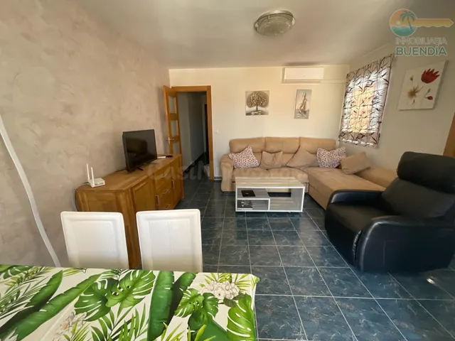 REFORMADO APARTAMENTO A 50 M DE LA PLAYA DE LA ISLA — 4