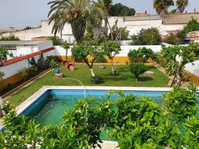 Casa de 270 m2 con parcela de 627 m2 — 9