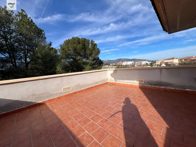 ESPECTACULAR CASA CON PISCINA — 47