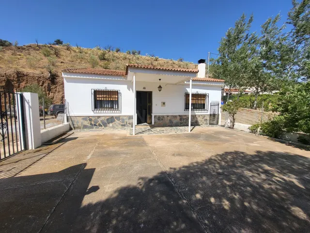 SE VENDE CASA CON PARCELA EN LA HUERTEZUELA - foto 2