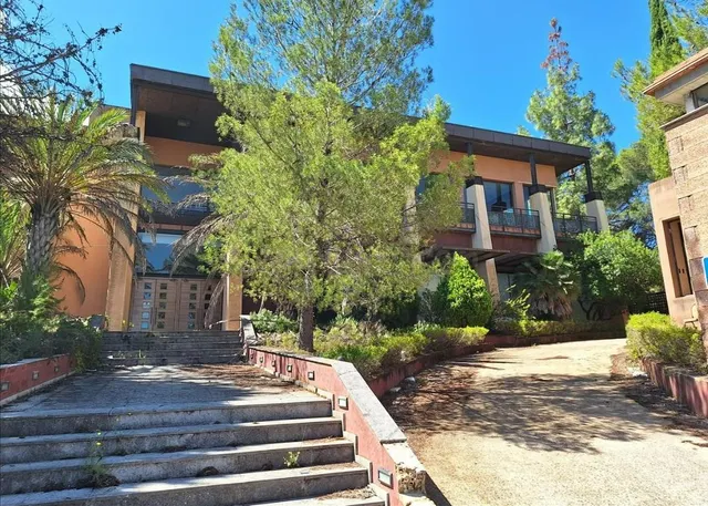HOTEL “NATURA PORTAL DE CAROIG” EN ENGUERA: OPORTUNIDAD ÚNIC - foto 2