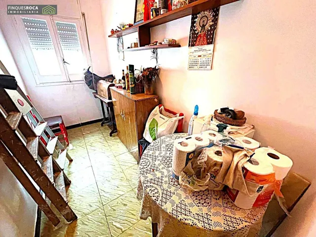 CASA DE 4 habitaciones, 1 WC, GARAJE PARA 2 COTXES Y TERRAZA - foto 4