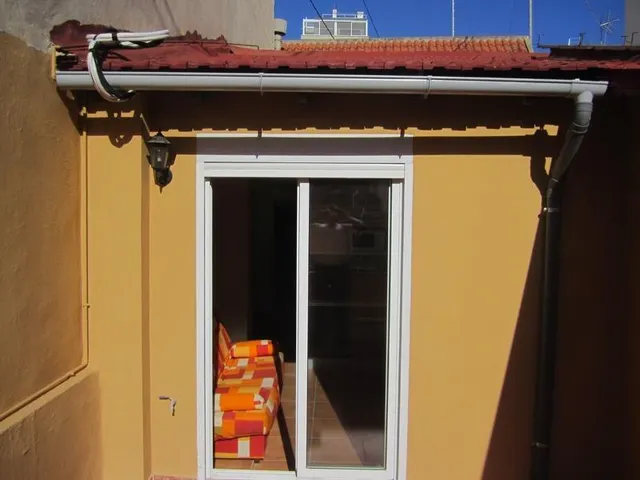 Edificio Reformado en el Corazón de Alicante: Oportunidad de Inversión — 13
