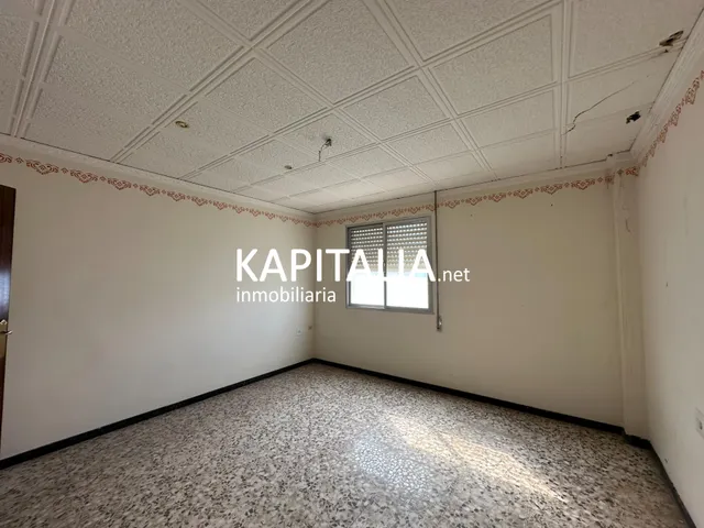 Casa en VENTA en Canals, barrio de La Torreta, con garaje privado, patio y gran potencial — 27