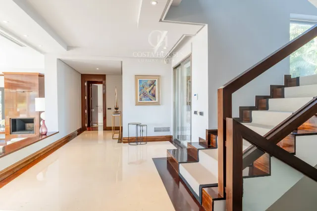 VILLA MASCARAT · VISTAS AL MAR Y PRIVACIDAD JUNTO AL MEDITERRÁNEO EN ALTEA — 26