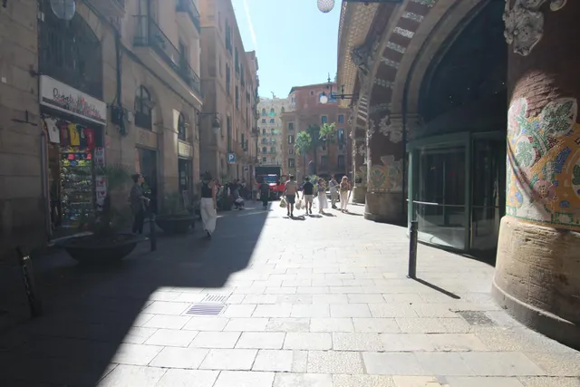Junto calle Trafalgar,  luminoso segundo piso de 40 metros cuadrados con cédula de habitabilidad — 33