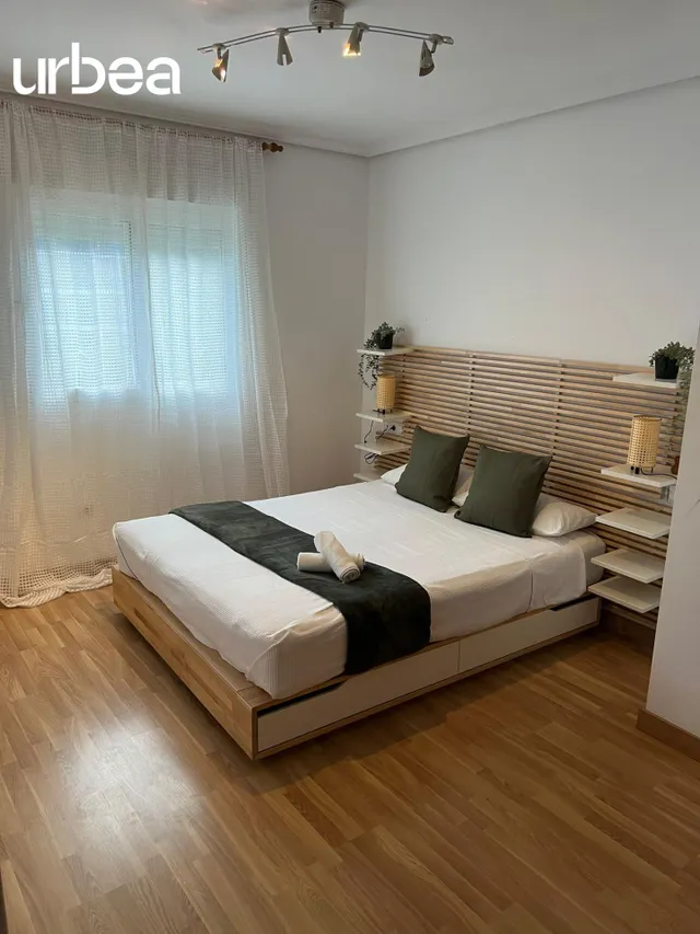 Excelante vivienda en Benalmadena de 3 dormitorios, dos baños , garaje y piscina — 9