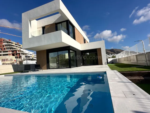 Villa Exclusiva con Vistas al Mar y a Benidorm – Sierra Cort - foto 3