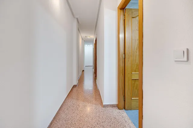 4 Dormitorios 2 baños  vivienda grande — 21