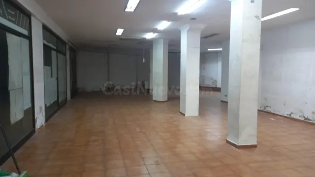 ++Local comercial en venta en la zona de Santa María de Grac