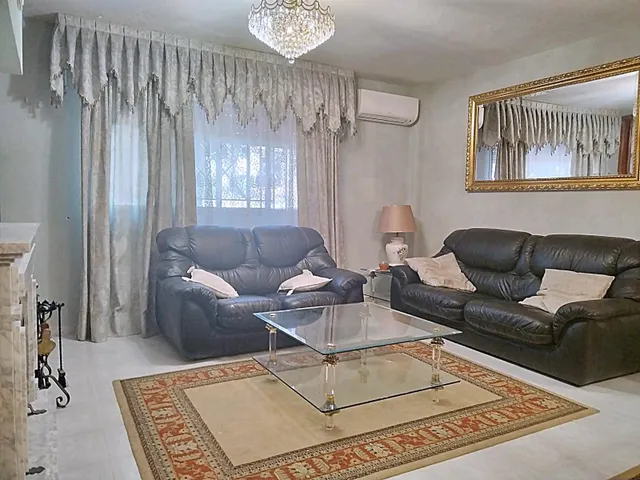 Esta casa no trata sólo de metros cuadrados.... ¡ ES EL GRAN ESCENARIO DE TU VIDA ! — 28