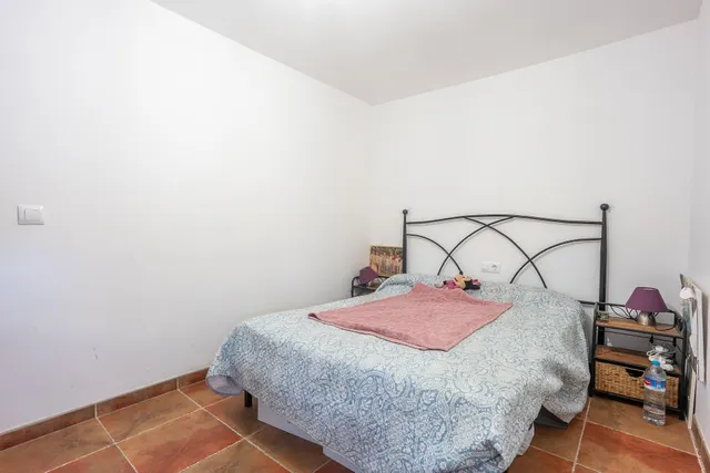 Casa con parcela en perfecto estado — 35