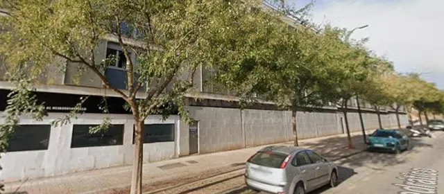 Tres locales comerciales en bruto en Soliva Este - foto 3