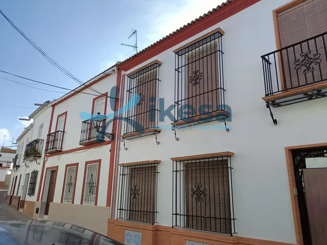 Venta de casa en Villamanrique de la Condesa (Sevilla) - foto 3