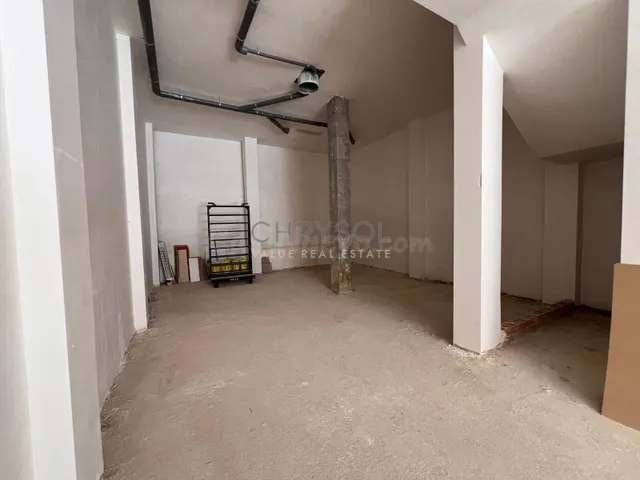 Local comercial de obra nueva en el corazón del puerto de Ca - foto 4