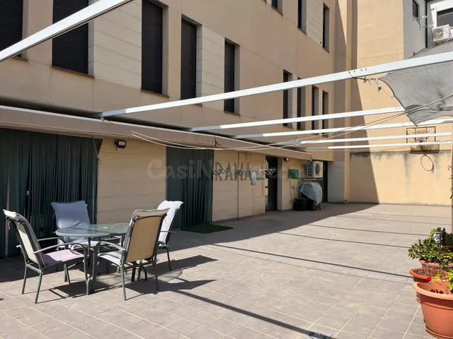 PISO CÉNTRICO CON TERRAZA