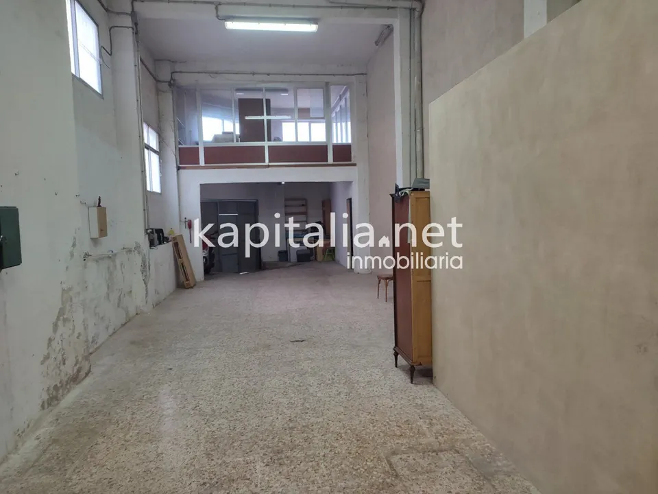 LOCAL COMERCIAL A LA VENTA EN BOCAIRENT
