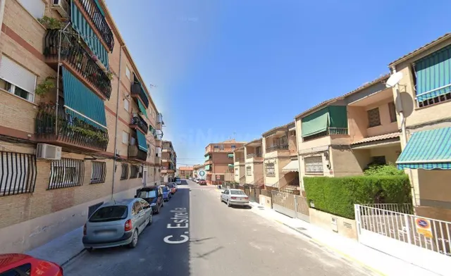 Se vende piso OKUPA en Peligros (Granada) - foto 3