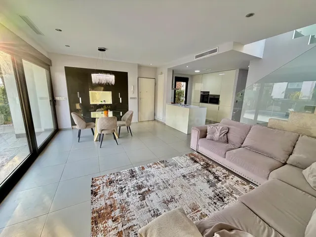 Villa 3 habitaciones 125m² en venta - Cuidad Quesada - foto 5