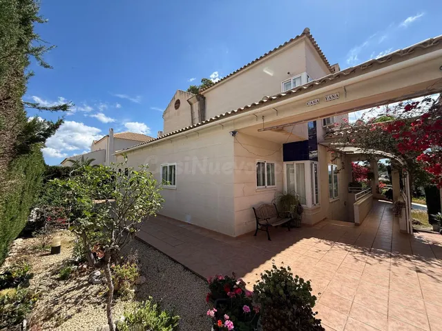 Se vende Casa En La Nucia