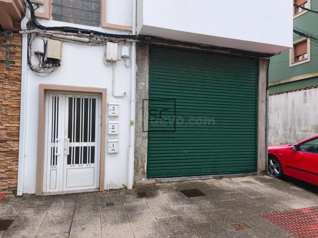 Local comercial con patio en Catabois, Ferrol - foto 4