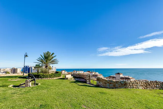 Ático duplex con solárium, vistas al mar y a 280 metros de la playa de La Mata — 49