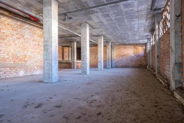 Local comercial 427m² en venta - Zona metropolitana — 13