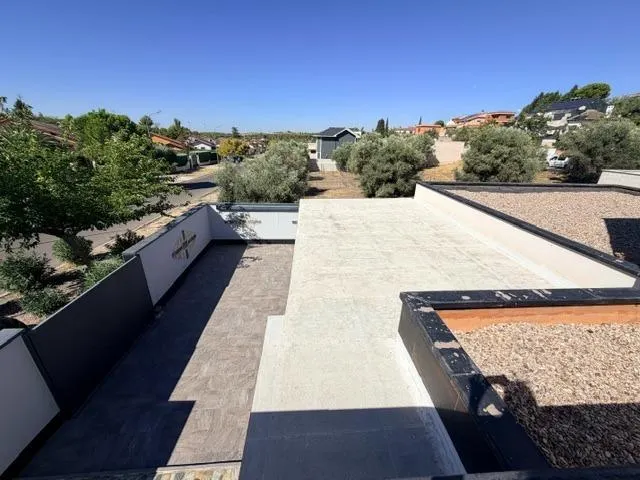 Amplio Chalet Independiente en La Floresta, Olías del Rey — 27