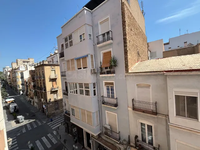 PISO DE INVERSIÓN EN EL CENTRO DE ALICANTE — 11