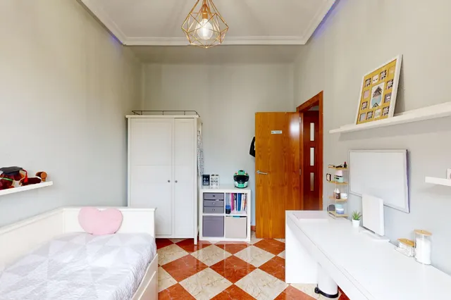 Luminosa Planta Baja con Gran Patio y Terraza en el Barrio de la Concepción — 12