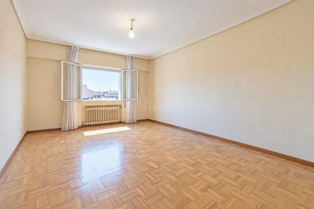 Piso 4 habitaciones 107m² en venta - Imperial - foto 2