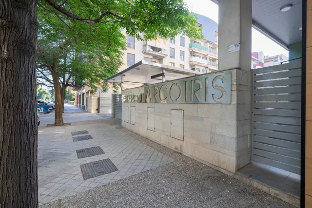 Apartamento tipo loft con garaje incluido y piscina en zona Parque Lagos — 26